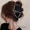 Pinza para el Cabello Triangular Grande Hepburn, Pinza de Tiburón con Forma de Concha de Satén Francés para la Parte Posterior de la Cabeza, Accesorio para el Cabello de Alta Gama para Mujeres