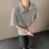 Camisa polo blanca de manga corta para hombre con patrón de trigo estilo americano, camiseta de verano de peso pesado con hombros normales, cuello elegante y diseño de manga corta