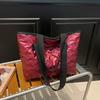 Bolsa de Mão Coreana Plissada de Alta Qualidade Estilo Ins Grande Capacidade Prata Outono e Inverno Nova Bolsa de Ombro Bolsa Tote Transfronteiriça