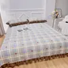 Funda de Cama Universal de Algodón Lavable para las Cuatro Estaciones Juego de Tres Piezas, Sábana de Cama Acolchada Tatami Antideslizante de una Pieza Juego de Tres Piezas con Borde de Encaje