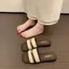 Sandalias de Vacaciones Tejidas de Tira Baja Estilo Nuevo para Mujer, Sandalias de Verano con Hebilla Metálica de Punta Cuadrada Slip-On 2026