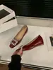 Zapatos de Salón Cuadrados Elegantes Estilo Francés con Hebilla y Pedrería para Mujer, que Aumentan la Altura Interior, Nuevo Modelo de Verano 2026, Zapatos Negros para el Trabajo para Combinar con Faldas