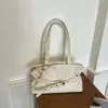 Bolso de axila grande de alta moda retro para mujer, nuevo bolso de hombro tipo tote simple de moda para el otoño de 2026