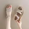 Sandálias Birkenstock de Solado Grosso Femininas Verão Uso Externo 2026 Novo Par Super Quente com Saias Pés Não Cansam Sandálias Romanas de Solado Plano Antiderrapante