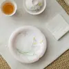 Soporte para Tetera Cerámica Esmaltada Bajo Esmalte Pintado a Mano con Borde de Encaje de Arcilla de Jade Dinastías Tang y Song para Uso en Casa, Bandeja para Té Seco, Accesorios para Ceremonia del Té, Bandeja para Bocadillos de Té
