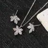 Juego de Pendientes y Collar Cdd Estilo Nuevo Europeo y Americano con Diseño Creativo de Hoja Incrustado con Circonita, Elegante y Gracioso, Directo de la Fábrica Fuente