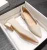 Promoção Quente Sapatilhas Femininas Bico Fino Francês 2026 Novas Outono Sapatos de Boca Rasa Strass Preto Sapatilhas de Temperamento Feminino