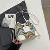 Bolso cubo popular de este año para mujer 2024 primavera y verano nuevo bolso de hombro casual de moda nicho mensajero para ir al trabajo