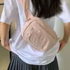 Nueva bolsa pequeña cuadrada para deportes al aire libre para hombres, bolsa de pecho casual ligera de tela de nailon, bolsa de hombro de color liso, bolsa cruzada versátil para mujeres