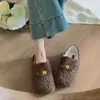 Primeiro Encontro Temporada Camélia Francesa Slip-on Preguiçoso Sapatos Peludos Femininos Outono/Inverno Loafers com Pelúcia Interna Sola Macia Sapatos para Dirigir