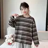 Pijama para niñas, manga larga de primavera y otoño, nuevo estilo 2026, ropa de estar a rayas para niños, de alta gama, moderno y se puede usar como ropa exterior