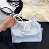 3567 # Camisola tipo dos piezas falsas cruzada al hombro con copas, adelgazante, adecuada para usar por dentro o por fuera, con un hermoso diseño en la espalda, para mujer