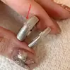 Impresionante anillo de diamantes vintage, diseño de nicho retro exquisito de lujo ligero con un toque de alta gama y artesanía intrincada