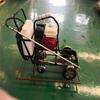 Espalhador de asfalto ambulante ombro construção emulsão pulverizador manual fabricante de caminhão de pulverização Vídeo