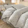 Conjunto de Quatro Peças de Colcha de Verão com Fio Bouclé com Cobre de Cama, Núcleo de Colcha de Renda Ultra Macio e Amigável à Pele para Ar Condicionado Doméstico
