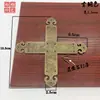 Puerta de mueble de esquina de madera imitación china T-shaped door pieza de esquina de ángulo recto flor de esquina protector de esquina de cobre protector de esquina herrajes