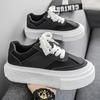 Nuevas Zapatillas Casuales de Moda Versátiles para Hombre Otoño 2025 Zapatos Blancos Juveniles con Suela Gruesa para Aumentar la Altura Zapatos Deportivos para Hombre