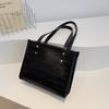 Bolso retro de gran capacidad, nuevo bolso de mujer sencillo de color sólido, bolso de hombro tipo bandolera, bolso de mano de moda para ir al trabajo, 2025