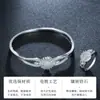Pulsera de Alto Gama Estilo Europeo Incrustada con Diamantes para Mujer, Pulsera de Moda Simple y de Lujo Ligero con Diseño de Nicho Trendy, En Stock Dorado