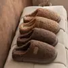 Chinelos de Pelúcia de Algodão com Solado Grosso para Mulheres, Outono/Inverno Casa Interior Confortável Solado Macio Antiderrapante Quente Chinelos de Algodão para Casais para Homens