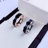 Anillo de Dedo Índice de Moda en Cerámica Negra 2026 para Hombres y Mujeres, Moderno y Único, Estilo Exagerado de Celebridad de Internet, Versión Coreana, Lujo Ligero, Sensación de Alta Gama, Acero de Titanio, No se Desvanece