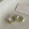 Anillo de Oreja Metálico con Gota de Aceite de Esmalte de Sentido Avanzado para Mujer Diseño Nicho Retro Personalidad Simple Combinable Aretes Aretes Aretes