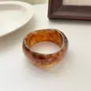 Nuevo Pulsera Ancha Irregular de Resina para Mujer Diseño de Nicho Versión Ancha Degradada Pulsera de Moda Minimalista Retro Japonesa y Coreana