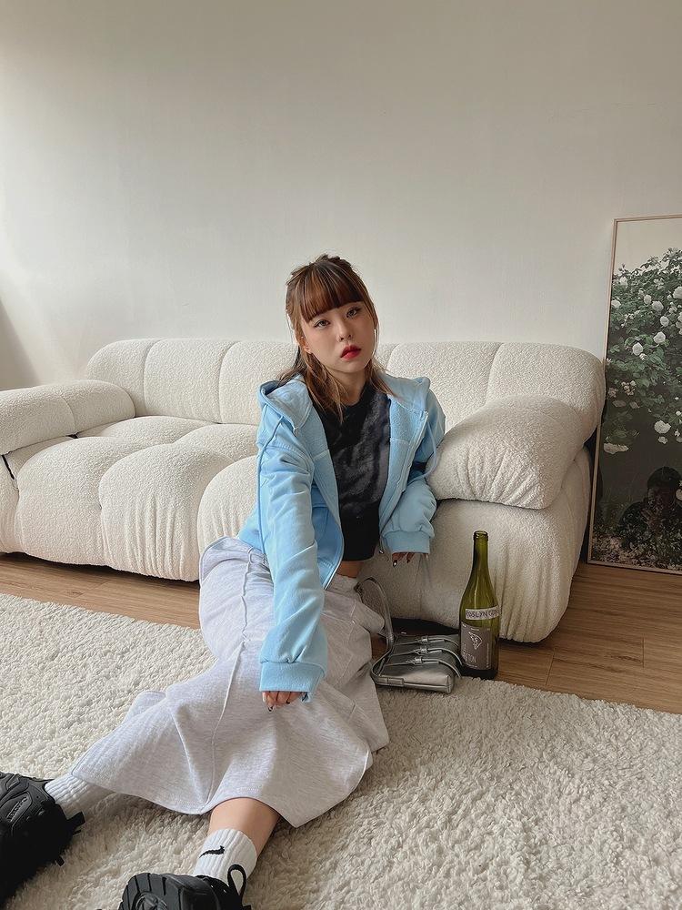 23-53cae82f7de34c9f34d83823a83