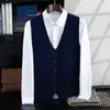 Otoño e Invierno Nuevo Chaleco de Lana Pura para Hombre Cardigan Grueso sin Mangas Cuello en V Ropa de Abrigo Cálida de Moda Top Venta al por Mayor