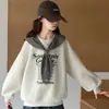 Conjunto de Sudadera Coreana para Niñas de Primavera y Otoño con Corbata Rayada, Top Estampado con Letras y Jeans de Pierna Ancha Conjunto de Dos Piezas para Niños Mayores