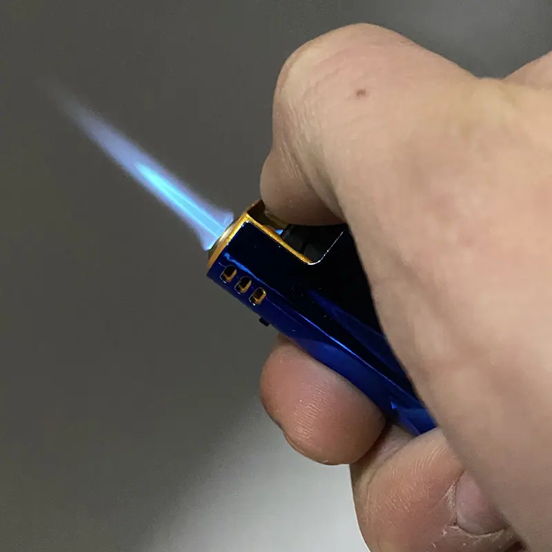 直冲防风打火机