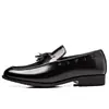 Zapatos sin cordones de nuevo estilo transfronterizos para hombre talla grande, Zapatos casuales de vestir de negocios británicos, Zapatos versátiles de estilo coreano para jóvenes
