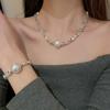 Collar de Perlas con Forma de Corazón para Mujer 2026 Nuevo Diseño Popular Cadena de Clavícula de Gama Alta Cadena para el Cuello de Lujo Ligero Nicho Venta al por Mayor