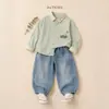Conjunto de Camisa para Niños Niños 2026 Otoño Nuevas Llegadas Camisa Bordada para Niños Jeans de Diamantes Completos Conjunto Casual de Dos Piezas