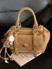 Bolsa de Almofada Retro de Moda Transfronteiriça para Mulheres 2026 Nova Versátil Bolsa de Mão e Bolsa Transversal Grande Capacidade Inverno para o Trabalho Bolsa de Ombro