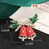 Regalo de Navidad Dibujo Animado Copo de Nieve Broche de Aleación Lindo Gorro de Navidad Carrillón de Viento Pin Mini Moda Accesorios para Ropa