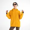Jaqueta Softshell Nova 2026 para Mulheres, Jaqueta à Prova de Vento e Impermeável para Exterior, Jaqueta Corta-vento com Capuz Casual Esportiva para Casal