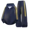 Conjunto de sudadera y pantalón de chándal a rayas de estilo americano moderno para primavera y otoño, conjunto deportivo casual holgado para hombre que adelgaza, talla grande