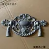 Accesorios para Puertas de Hierro Forjado Lámina Metálica Abombada Estampado de Flores Puerta de Patio Estilo Europeo Rústico Valla de Villa Cabezal de Puerta de Balcón