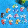 Aquário de Paisagem Micro com Peixes Dourados Multicoloridos Tanque de Peixes Decorativo Paisagem Aquática Peixes Pequenos Criativos Artesanato de Resina Ornamentos