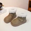 Botas de nieve para niños, forradas de felpa, engrosadas, para niños y niñas, zapatos de algodón de invierno, botas de algodón grandes, zapatos de algodón estilo Birkenstock