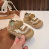 Zapatos para bebé para niños y niñas 2026 primavera y otoño nuevo modelo zapatos para gatear zapatos de bebé florales zapatillas de suela blanda zapatos de lona para niños