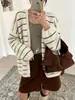 Cardigã de tricô listrado color block, estilo coreano, com caimento solto, para mulheres, apresentando mangas bufantes soltas, tecido macio e espesso, e um design casual, perfeito para outono e inverno.