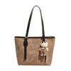 Bolsa Tote Retrô Transfronteiriça para Mulheres, Grande Capacidade, Novo Modelo 2026, Bolsa de Ombro com Relevo Vintage, Bolsa Versátil e de Luxo para Axila