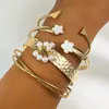 Moda Transfronteiriça Europeia e Americana Retrô Exagerado Camadas Pulseiras Simples Geométricas Padrão de Onda Flor Aberta Lisas Pulseiras