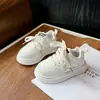 Sapatos de Lona para Criança 2025 Primavera e Outono Novo Estilo Sapatos de Menina Sola Macia Casual Tênis Respiráveis Antiderrapantes para Menino Bebê