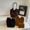 Nova Bolsa de Ombro Vintage em Camurça Outono/Inverno 2026 para Mulheres, Bolsa de Mão de Grande Capacidade com Bolsa Pequena Dentro, Bolsa Tote Tendência de Abaixo do Braço