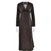 Novo Vestido Longo de Bolinhas com Decote V para Exportação Europeia e Americana Sexy Sexy Liso Solto Casual Saia Longa para Mulheres