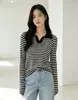 Estilo Coreano 2026 Tricô Gola Polo Listrado Slim Fit Design Flattering Sentido de Design Outono Inicial Commute Temperamento Versátil Top Feminino