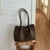 Bolsa Grande de Couro Sintético Vintage Ruien 2026 Outono Nova Bolsa de Ombro para o Dia a Dia Bolsa Boston de Mão Feminina
